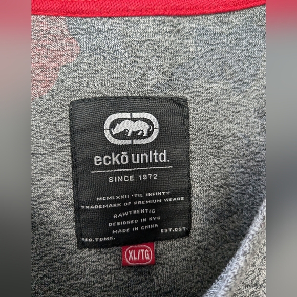 ECKŌ UNLTD Men T Shirt Size XL CAMO Short Sleeve In GREAT Condition - Picture 3 of 10